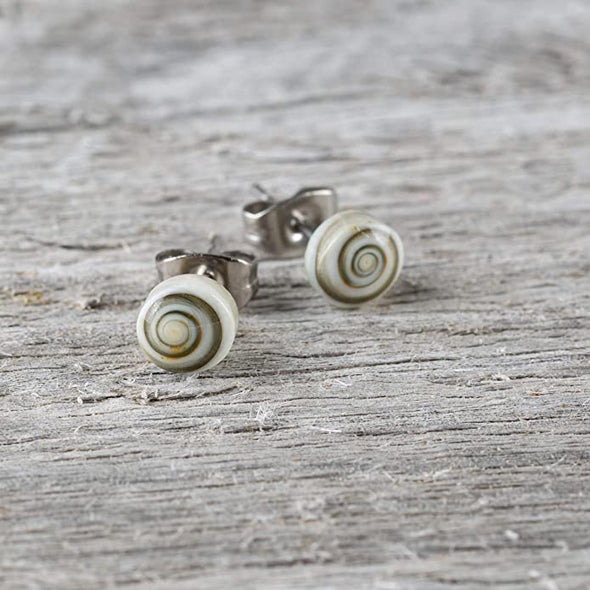 Earth Accessories Organic Shell Stud Earrings for Women - Stud Earring Set surrounded by Coconut Shell with Abalone, Mother of Pearl, and More